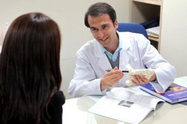 植皮擴張器手術後疤痕怎麼治療？